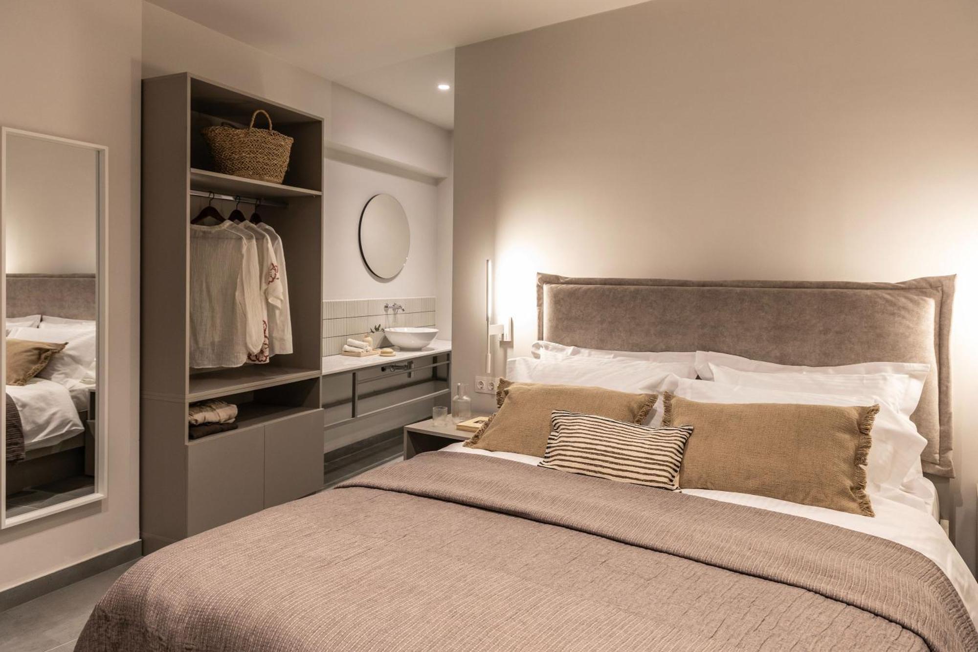 Celestial Athens Suites At Praxitelous Экстерьер фото