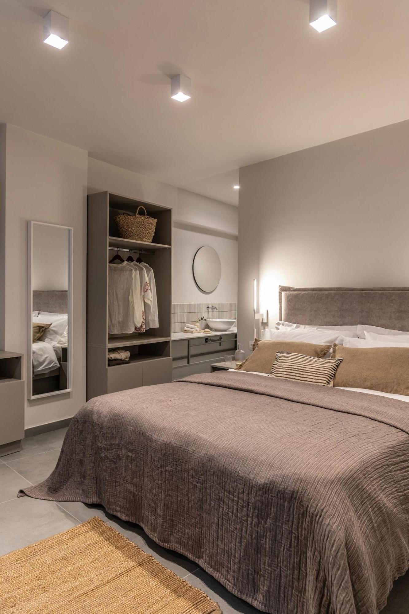 Celestial Athens Suites At Praxitelous Экстерьер фото
