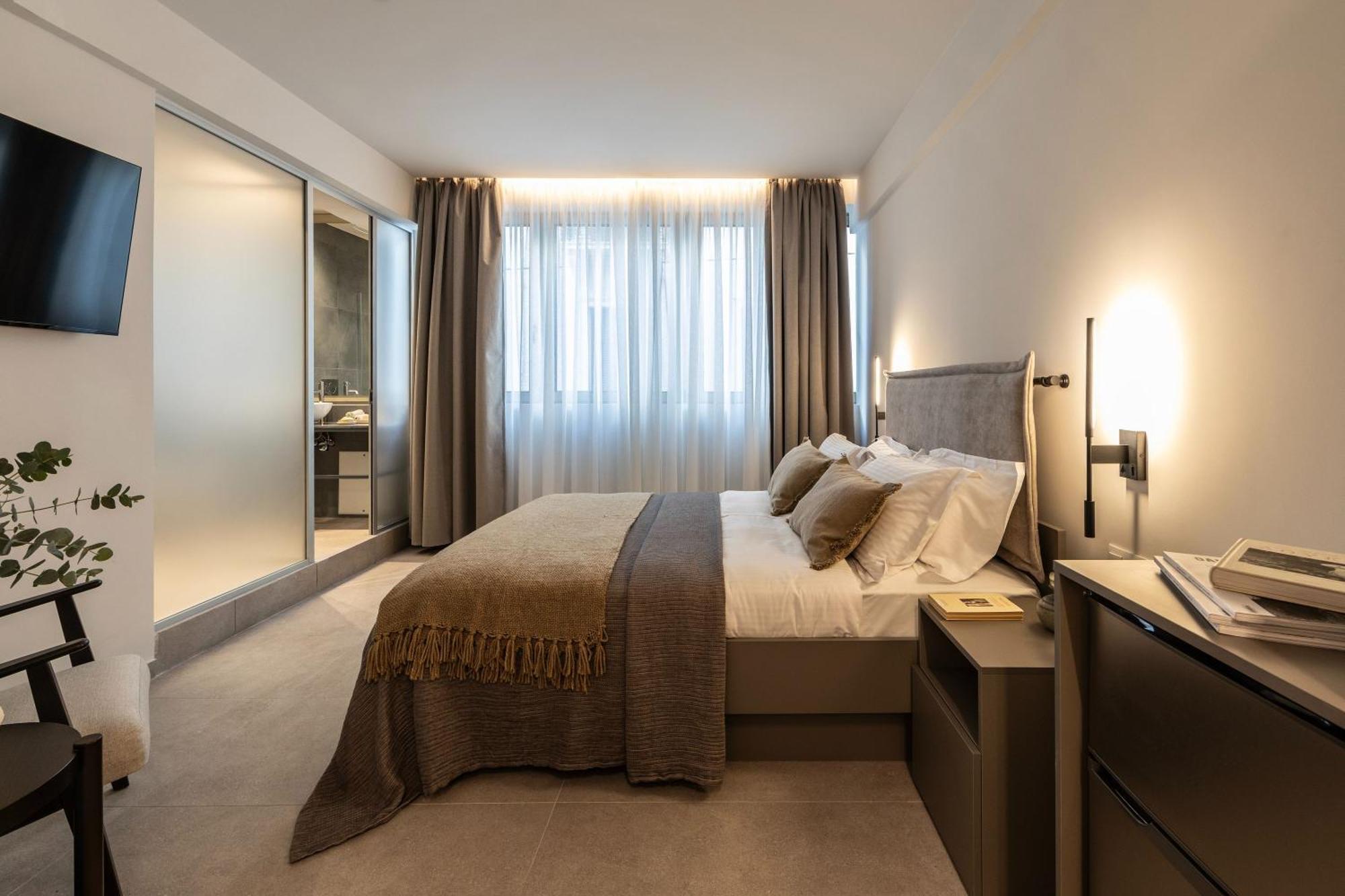 Celestial Athens Suites At Praxitelous Экстерьер фото