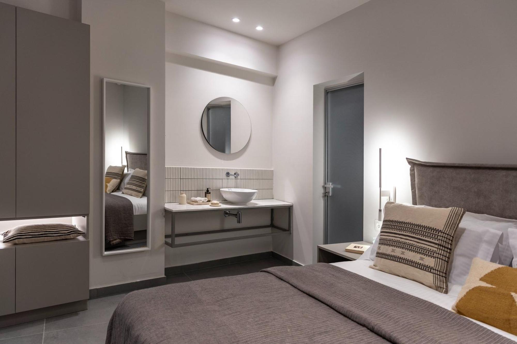 Celestial Athens Suites At Praxitelous Экстерьер фото
