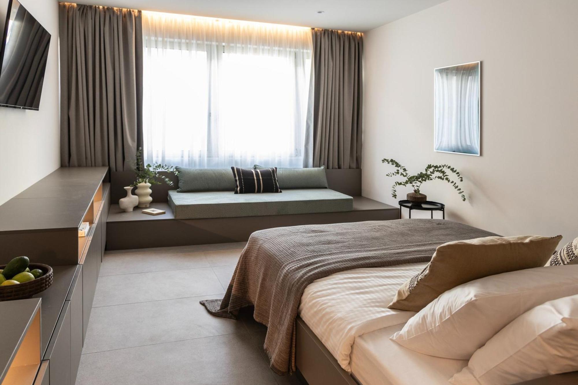 Celestial Athens Suites At Praxitelous Экстерьер фото