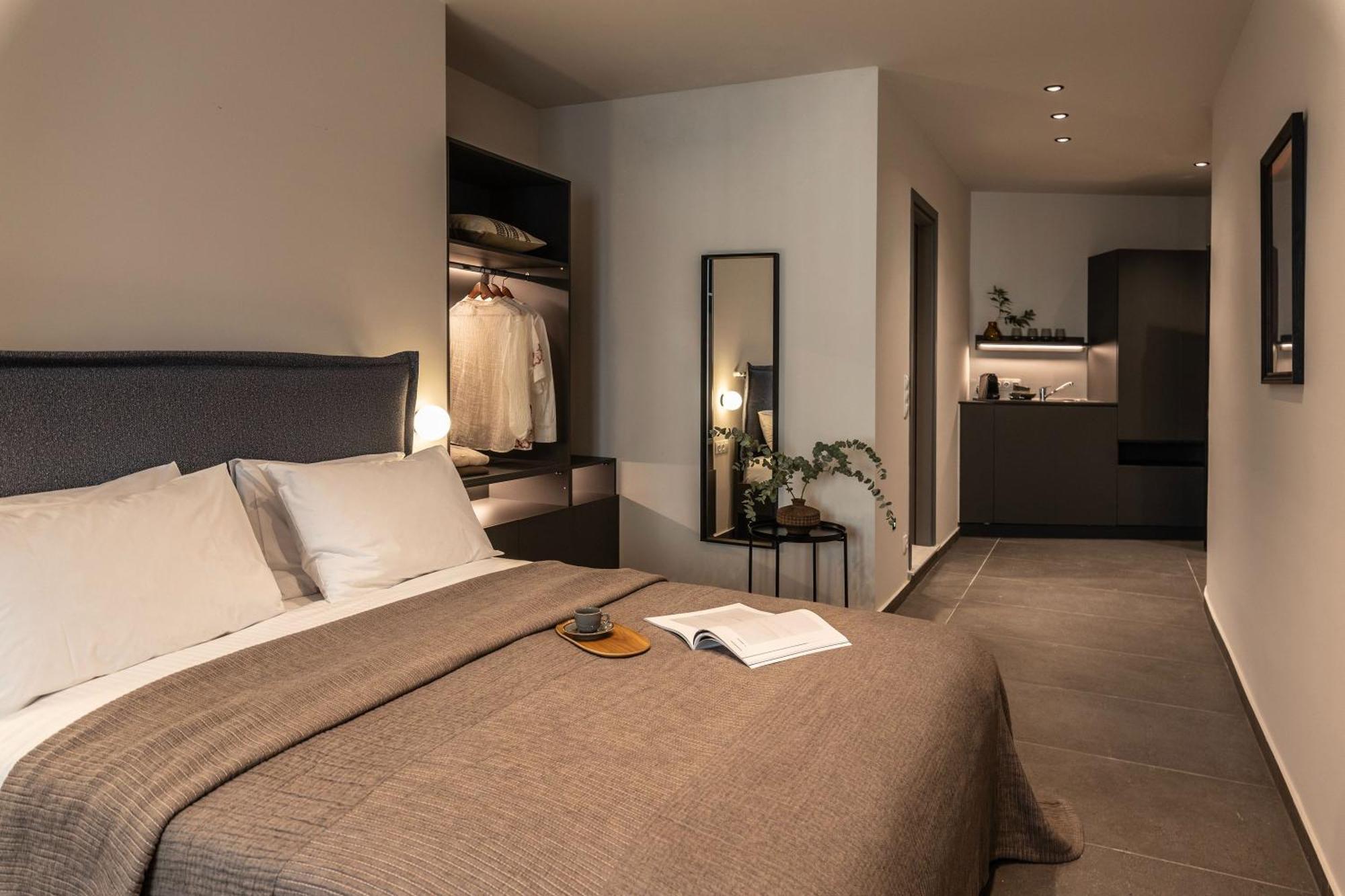 Celestial Athens Suites At Praxitelous Экстерьер фото
